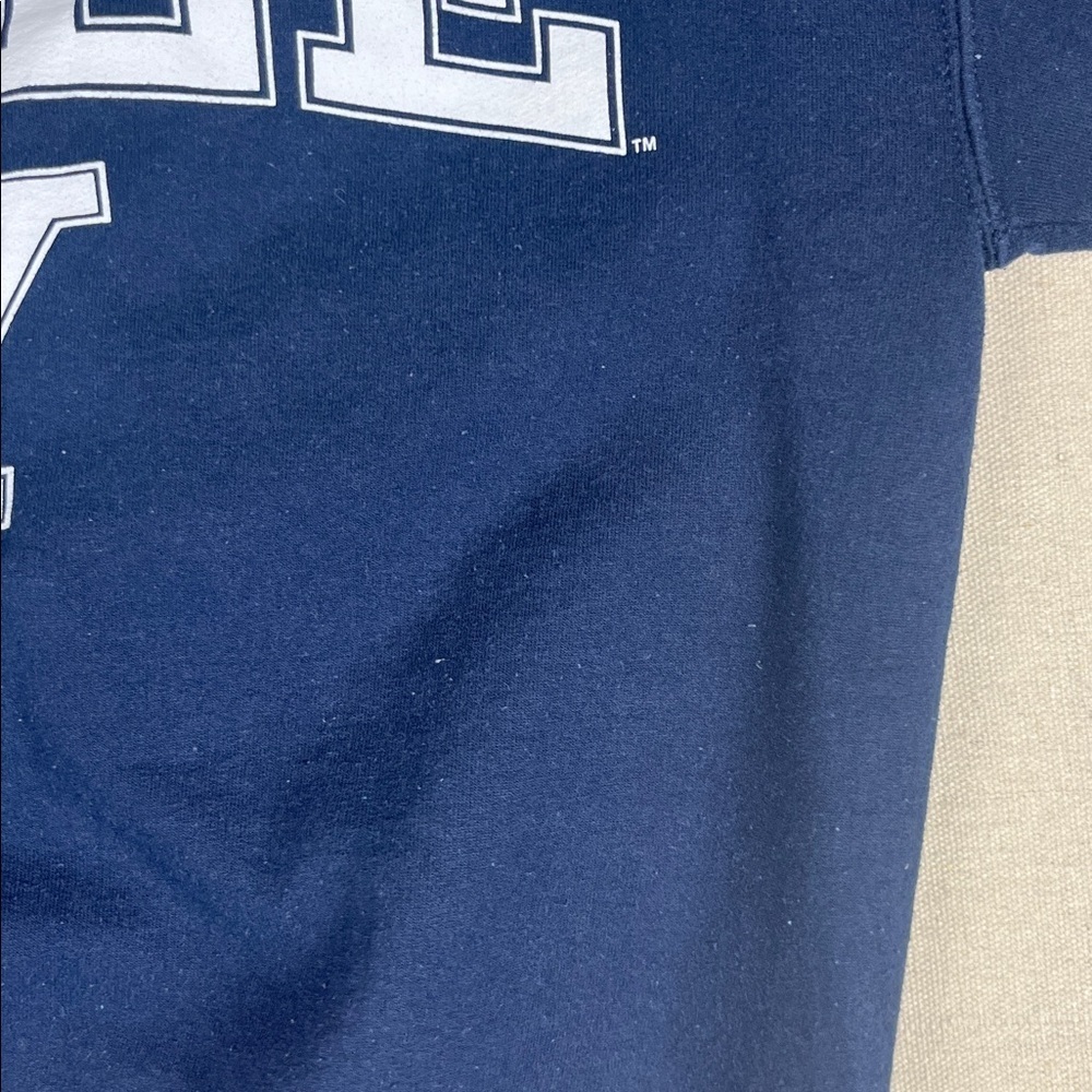 Yale Navy Blue women’s sweatshirt
Size: Medium - Picture 7 of 7